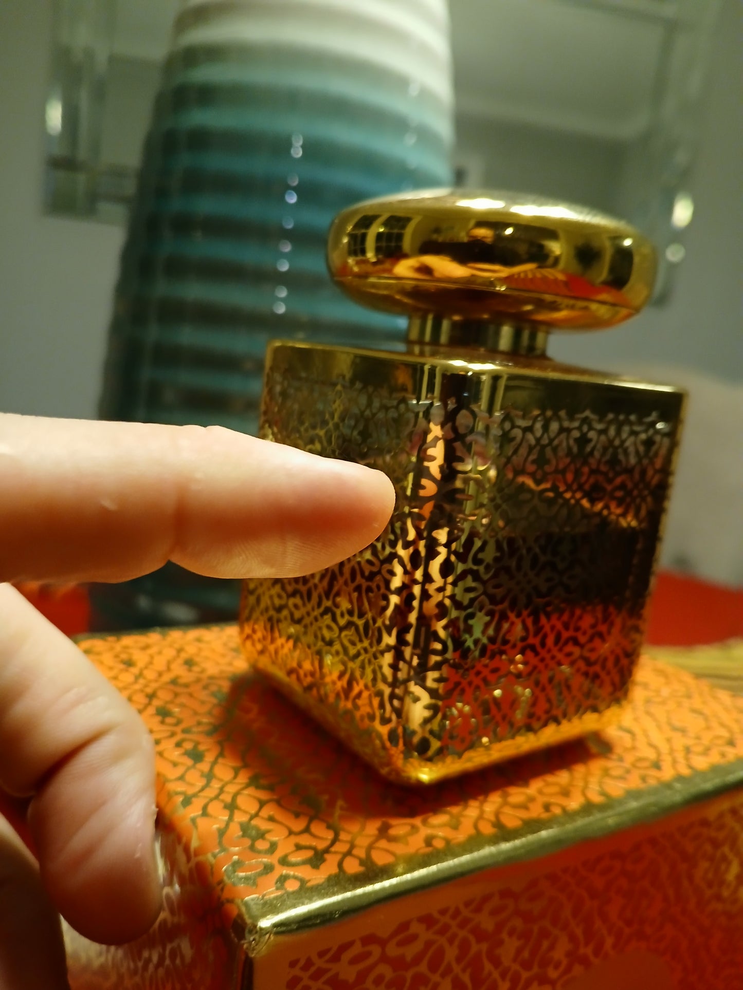 Terryfic oud extreme Extrait de parfum by Terry deGunzburg